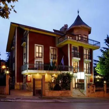 Ayre Alfonso Ii 酒店