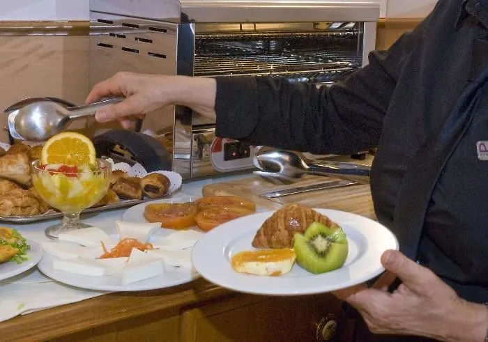 Ayre Alfonso Ii מלון אוביידו