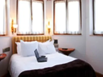 Ayre Alfonso Ii Szálloda 4*