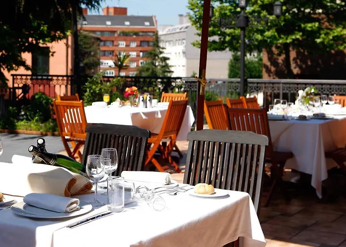 Ayre Alfonso Ii מלון 4*